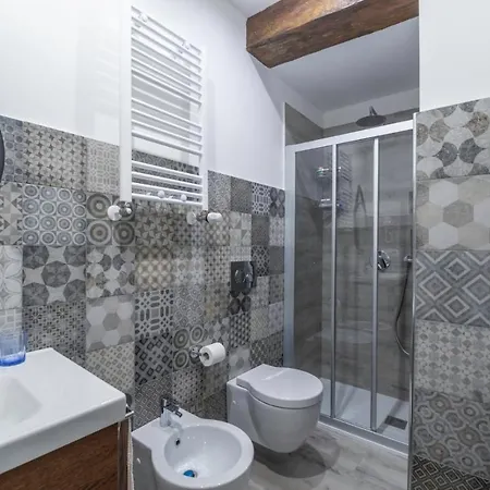 Gasthof Residenza Borgo Guazzo *