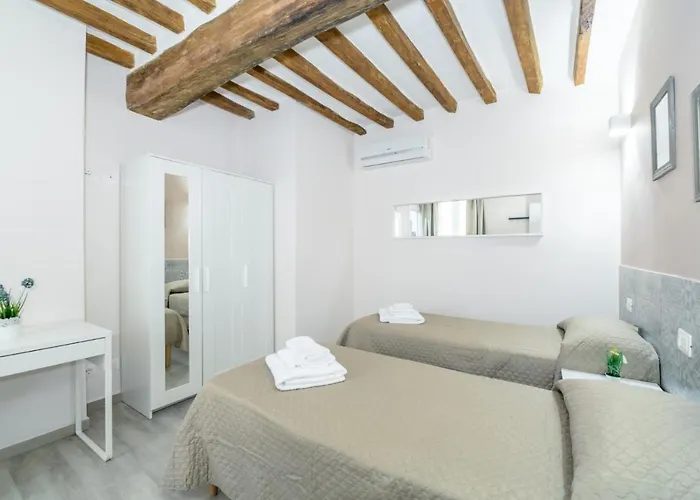 Residenza Borgo Guazzo 3* パルマ