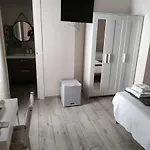 Casa de hóspedes Residenza Borgo Guazzo 3*