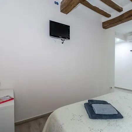 게스트하우스 Residenza Borgo Guazzo 파르마