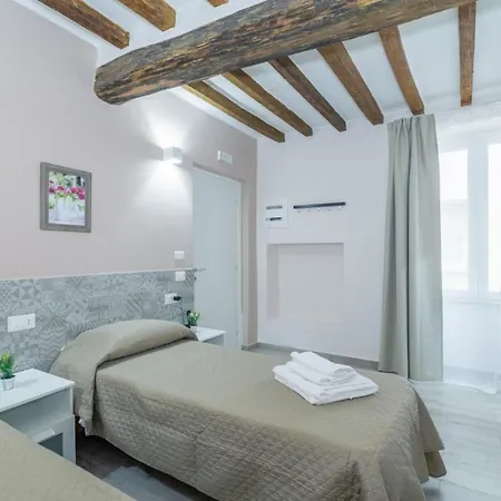 Гостевой дом Residenza Borgo Guazzo - By Devona Парма