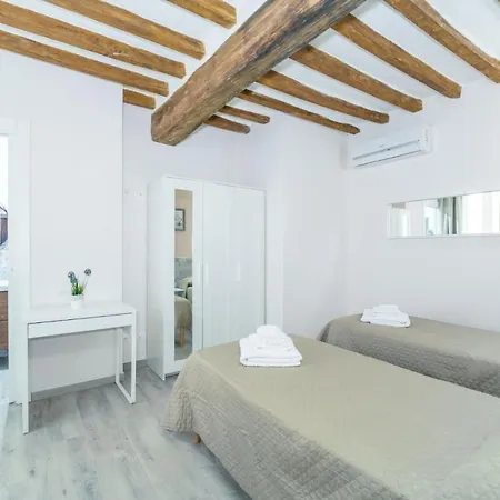 Residenza Borgo Guazzo - By Devona 3* Парма