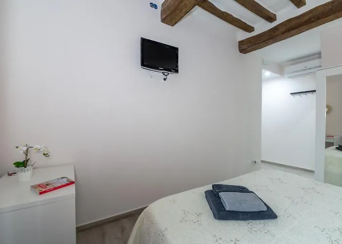 Gæstehus Residenza Borgo Guazzo Parma